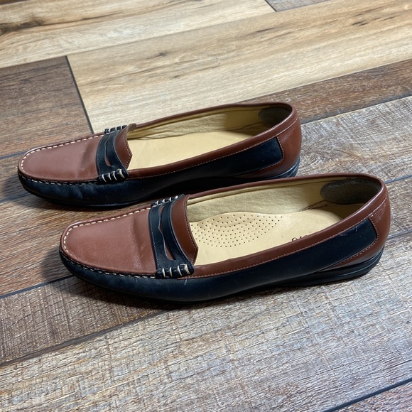 Trotters Francie Black and Brown Penny Loafers Size 10N Narrow - Picture 5 of 14